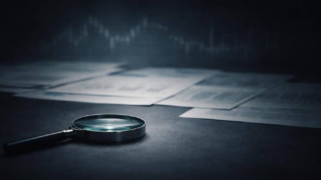 Illustration symbolique de l’absence de vérification indépendante dans un projet de cryptomonnaie