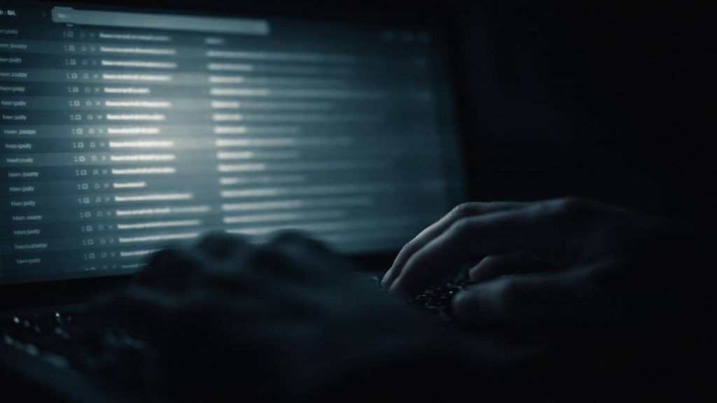 Emails flous représentant des échanges internes évoqués dans des procédures civiles